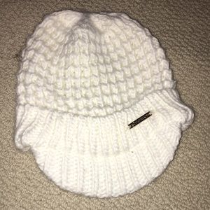 Brand new never worn Michael Kors hat